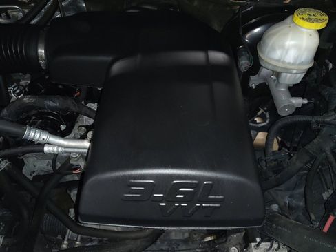 Used 2019 RAM 1500 Express RWD image 30