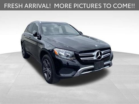 Used 2016 Mercedes-Benz GLC 300 4MATIC image 3