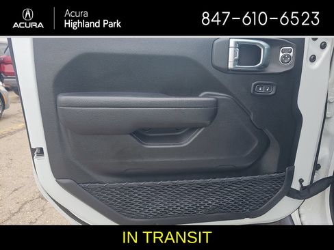 Used 2022 Jeep Wrangler Unlimited Rubicon 4xe w/ Cold Weather Group AWD/4WD image 9
