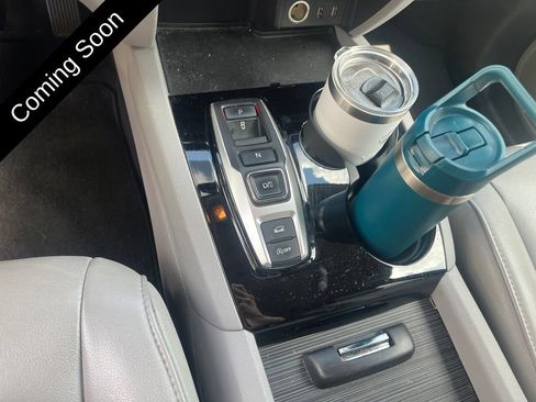 Used 2016 Honda Pilot Touring image 20