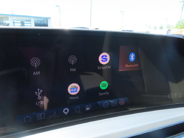 Certified 2024 Cadillac Lyriq Luxury w/ LPO, Floor Liner Package AWD/4WD image 26