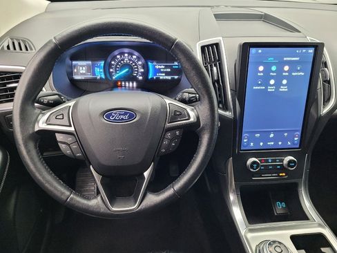 Used 2024 Ford Edge Titanium image 22
