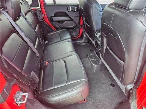 Used 2021 Jeep Wrangler Unlimited Sahara image 17