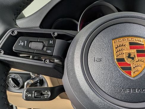 New 2026 Porsche Macan AWD/4WD image 37