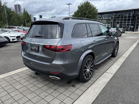 Used 2024 Mercedes-Benz GLS 580 4MATIC image 5