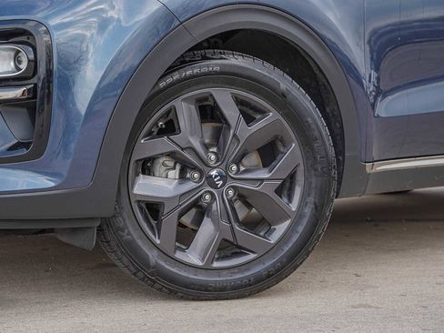 Certified 2021 Kia Sportage S image 2