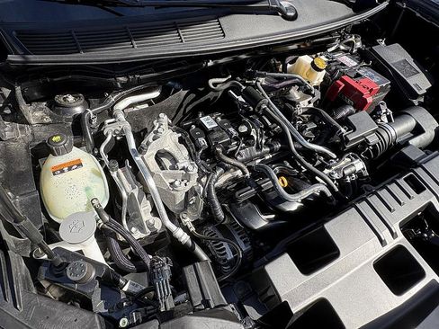 Used 2025 Nissan Kicks SR w/ Illumination Package image 26