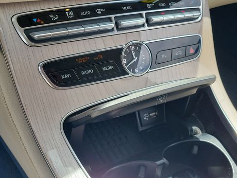 Used 2019 Mercedes-Benz E 450 4MATIC Cabriolet image 24