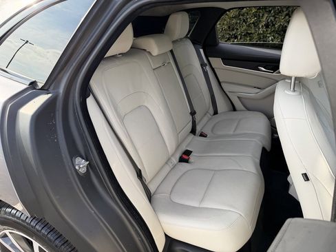 Used 2021 Jaguar F-PACE S image 39