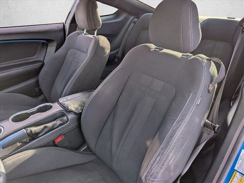 Used 2020 Ford Mustang Coupe image 18