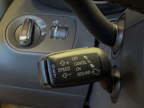 Used 2010 Audi R8 V10 image 51