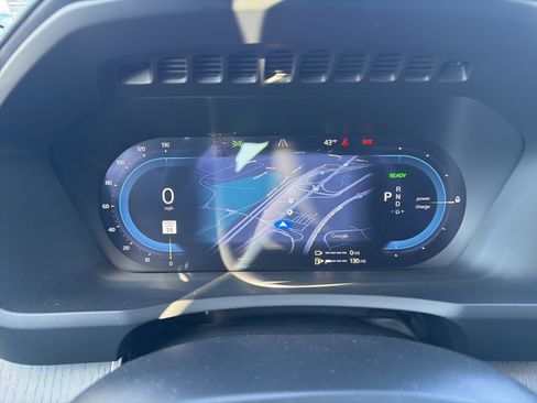 Certified 2025 Volvo XC90 T8 Ultra w/ Protection Package Premier image 24