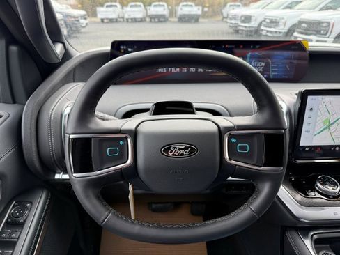 New 2026 Ford Expedition Max Platinum w/ Stealth Appearance Package AWD/4WD image 31