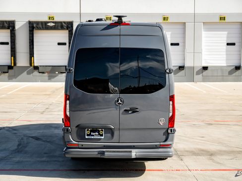 Used 2025 Mercedes-Benz Sprinter 3500 image 11