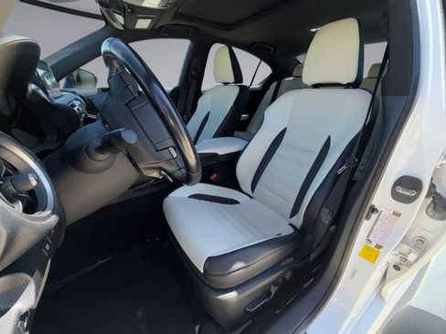 Used 2022 Lexus IS 350 F Sport RWD image 30