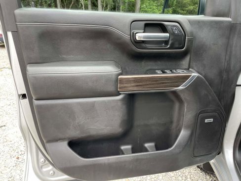 Used 2019 Chevrolet Silverado 1500 LT Trail Boss AWD/4WD image 5