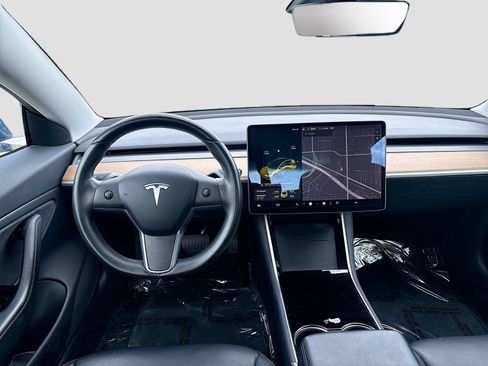 Used 2019 Tesla Model 3 Standard Range Plus RWD image 21