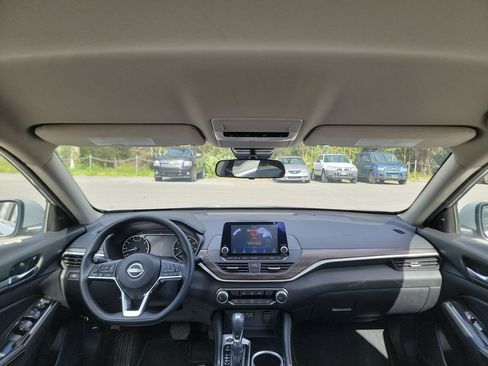 Used 2023 Nissan Altima 2.5 SV image 25