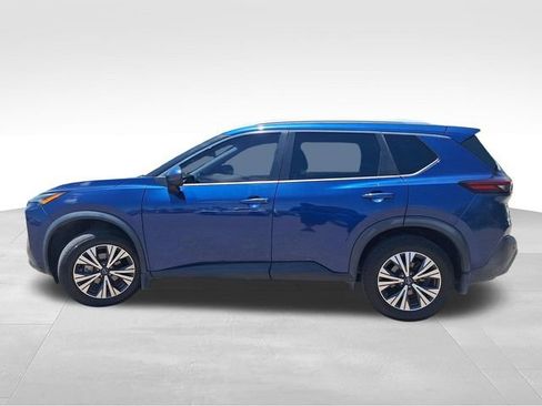 Certified 2022 Nissan Rogue SV w/ SV Premium Package FWD image 5