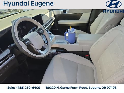 Used 2024 Hyundai Santa Fe Calligraphy AWD/4WD image 3