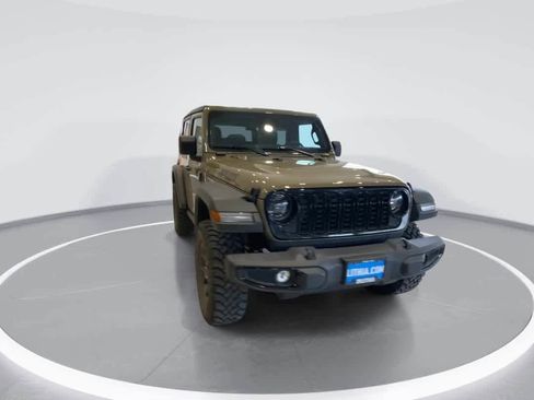 Used 2025 Jeep Wrangler Sport AWD/4WD image 3