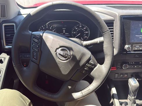 Used 2024 Nissan Frontier SV w/ SV Convenience Package RWD image 4