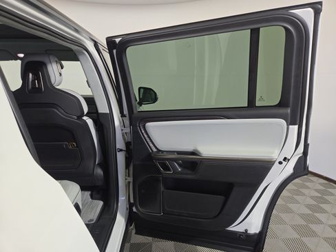 Used 2023 Rivian R1S Launch Edition AWD/4WD image 19