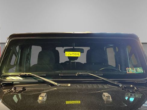 Used 2018 Jeep Wrangler Unlimited Sport AWD/4WD image 15