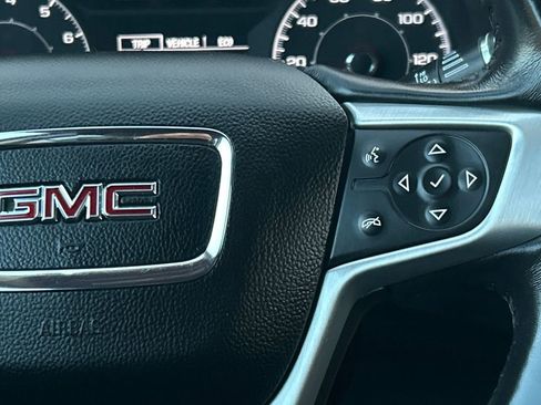 Used 2019 GMC Acadia SLE image 31
