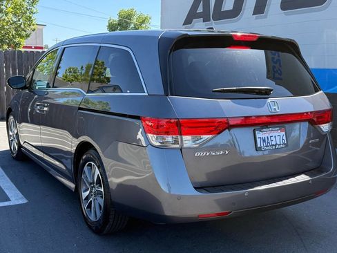 Used 2015 Honda Odyssey Touring image 4