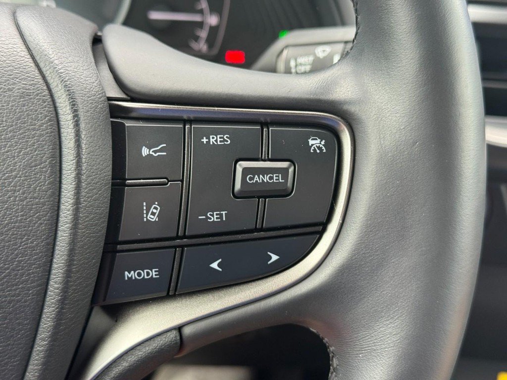 Used 2024 Lexus UX 250h F Sport FWD image 24