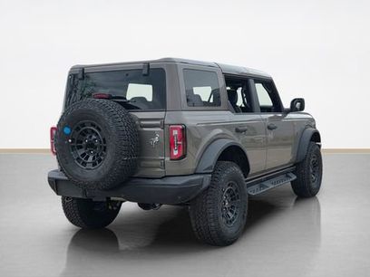New 2026 Ford Bronco Badlands w/ Sasquatch Package