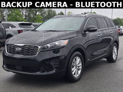 Used 2020 Kia Sorento LX w/ LX I4 Convenience Package AWD/4WD image 3