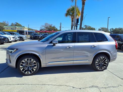 New 2026 Volvo XC90 B6 Plus w/ Protection Package Premier image 4