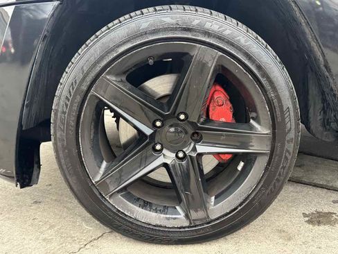 Used 2009 Jeep Grand Cherokee SRT8 w/ SRT Option Group I image 9