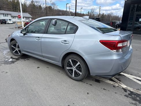 Used 2019 Subaru Impreza 2.0i Premium image 3