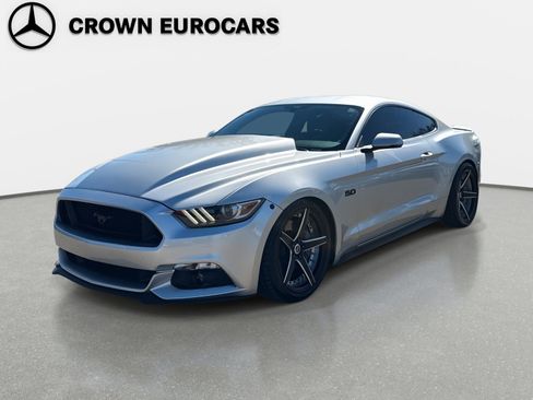 Used 2017 Ford Mustang GT Premium image 2