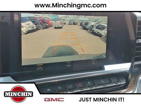 Used 2023 Chevrolet Silverado 1500 RST AWD/4WD image 15