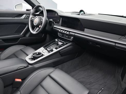 Certified 2026 Porsche 911 Targa 4S AWD/4WD image 18