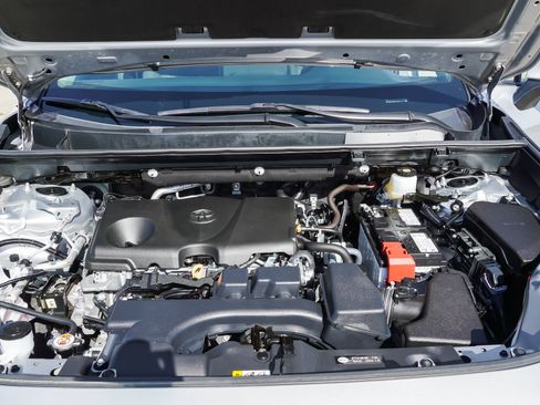 Certified 2025 Toyota RAV4 XLE AWD/4WD image 15