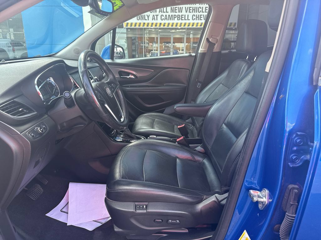 Used 2017 Buick Encore Essence FWD image 11