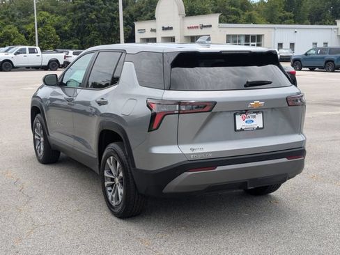 Used 2026 Chevrolet Equinox LT FWD image 5