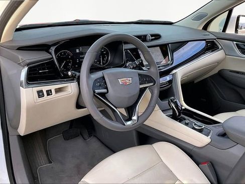 Certified 2024 Cadillac XT6 Premium Luxury w/ LPO, Floor Liner Package image 12