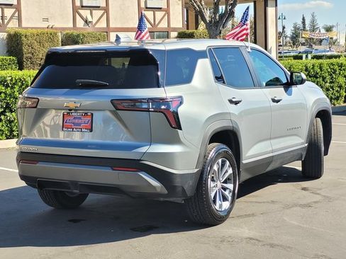 Used 2025 Chevrolet Equinox LT FWD image 5