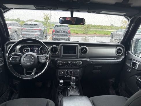 Used 2021 Jeep Gladiator Sport AWD/4WD image 7