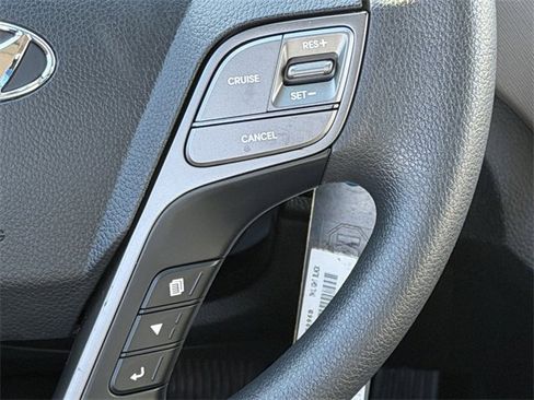 Used 2017 Hyundai Santa Fe Sport image 13