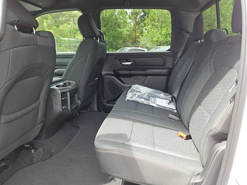 New 2026 RAM 1500 Express AWD/4WD image 11