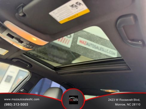 Used 2012 Mercedes-Benz C 300 4MATIC Sedan w/ Premium 1 Pkg image 19