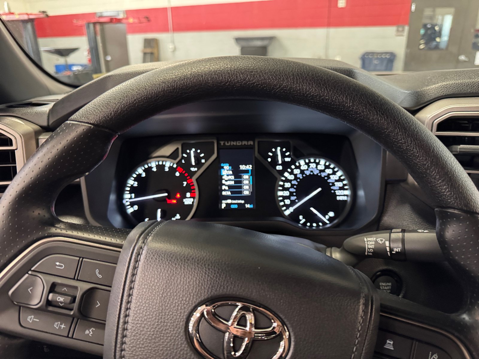 Used 2026 Toyota Tundra SR5 w/ SR5 Convenience Package AWD/4WD image 10
