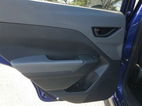 Certified 2024 Subaru Crosstrek 2.0i Premium image 9